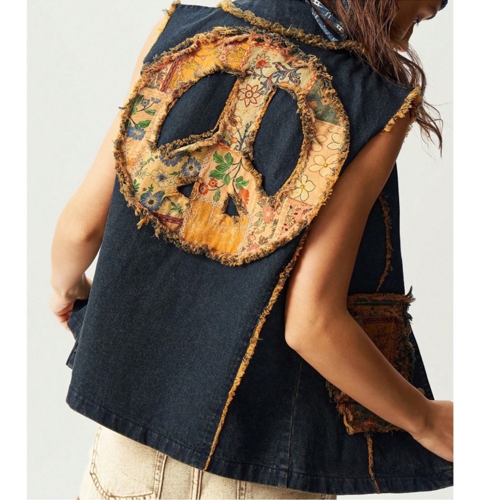 Western Floral Peace Patch Frayed Denim Button Vest XS S M L